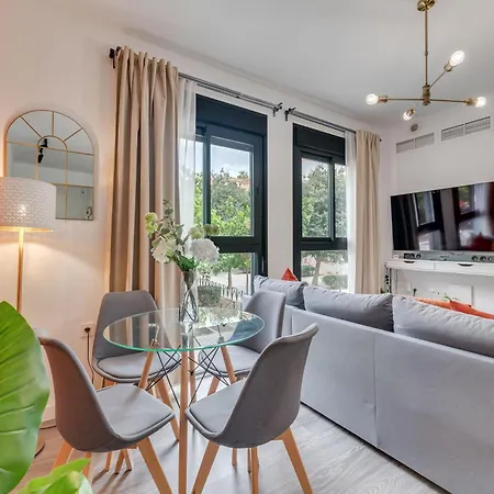 Apartament Modern Unit With View